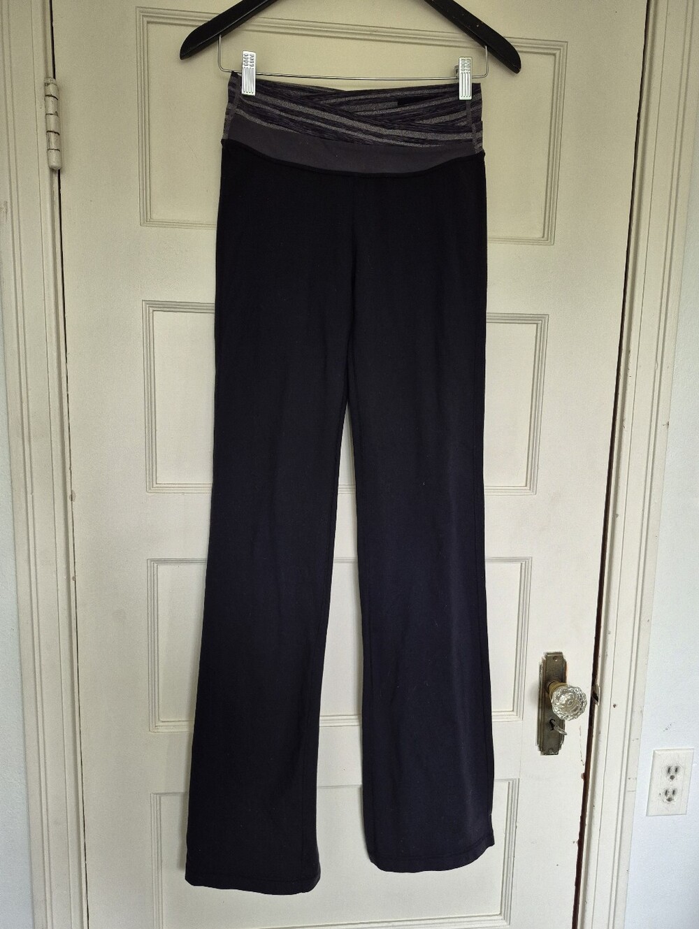 Lululemon Size 6 Tall Yoga Pants